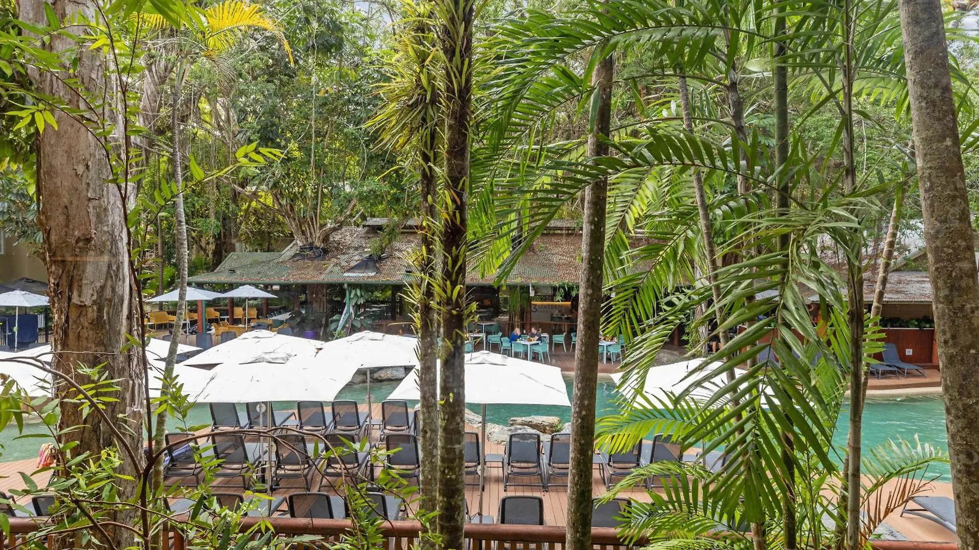 Studio Apartments At Treetops Port Douglas Avustralya